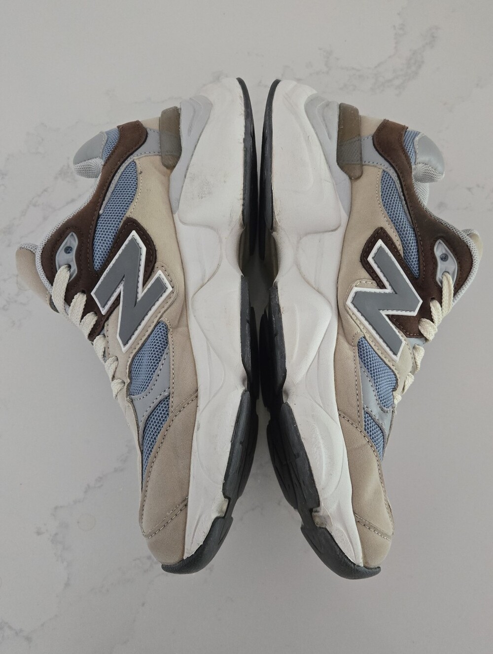 New Balance 9060 Sneakers Size M9/W 10.5 Sea Salt Blue Mushroom Aluminum Cyclone - Picture 7 of 12